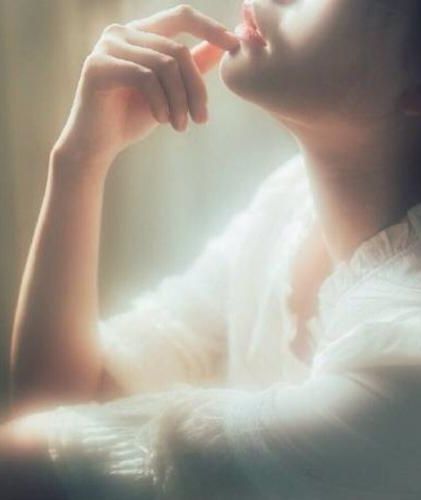 【独家】《花零叶落两不见》顾言肆 江星离小说阅读